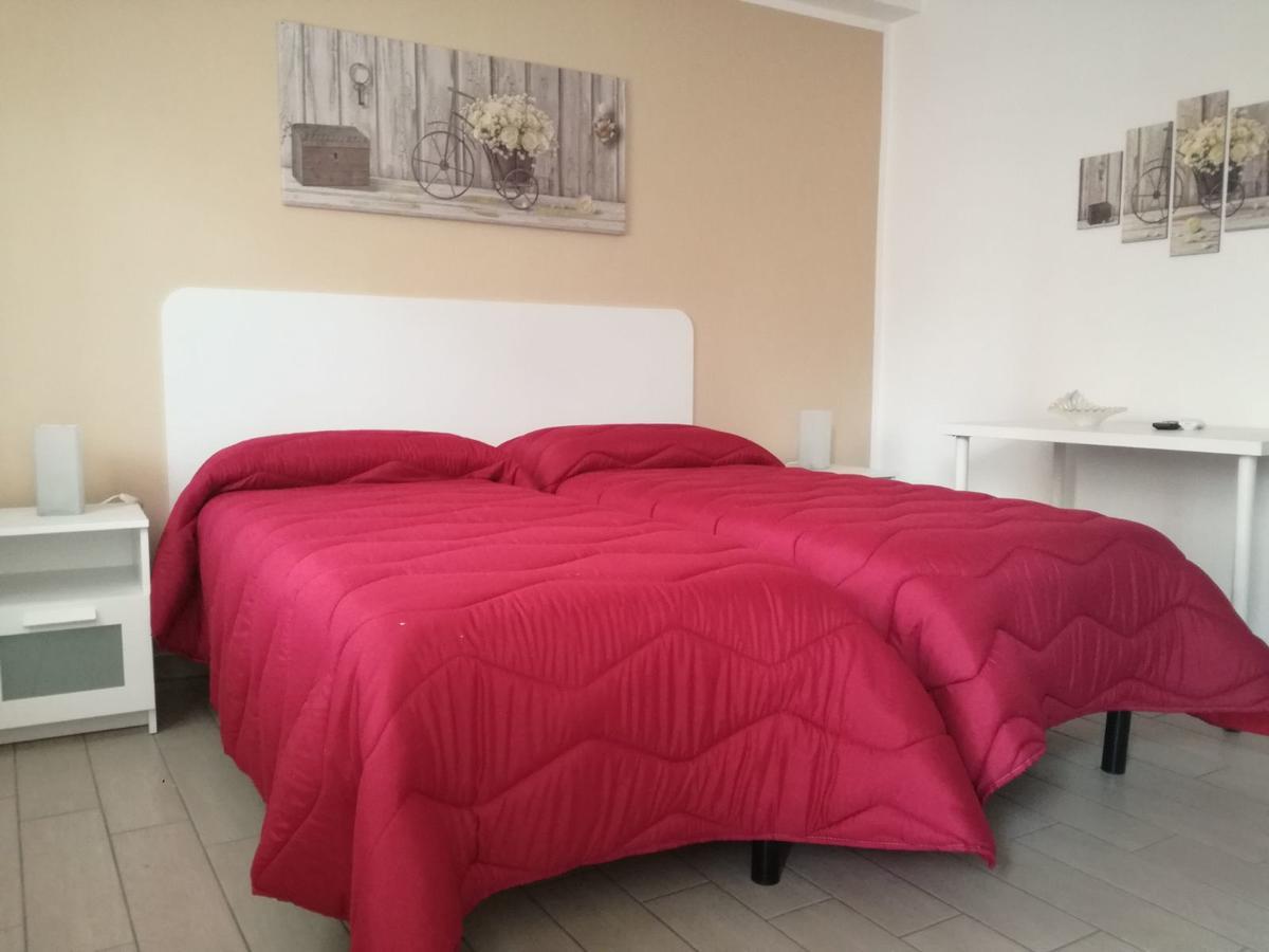 B&B Dal Gallo Battipaglia Eksteriør billede